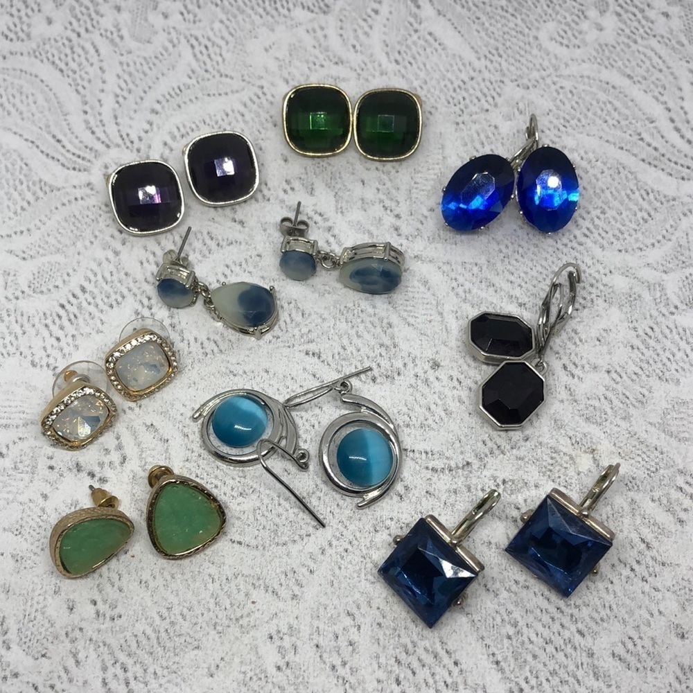 𝅺Bundle lot 9 classy elegant earrings bejeweled faux gemstone look post dangle.